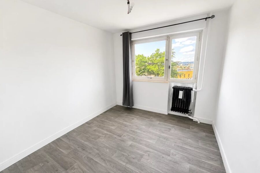 Appartement à vendre à Saint-Étienne — Vue parc & jardin — photo 9