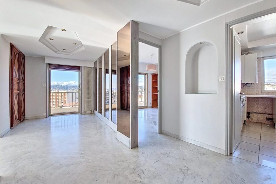 Appartement à vendre à Juan-les-pins — Vue mer — photo 6