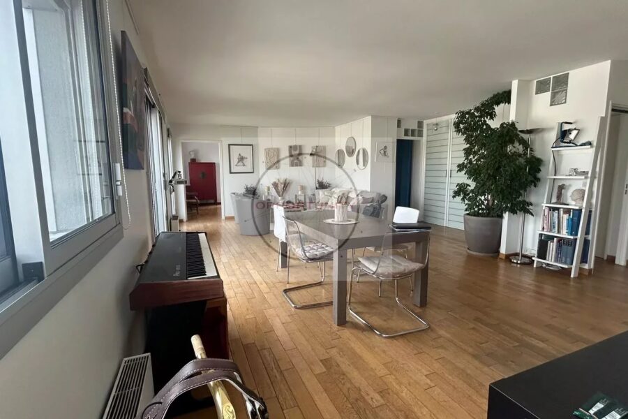 Appartement à vendre à Charenton-le-pont — Vue sur la ville — photo 5