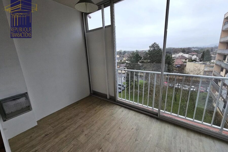 Appartement à vendre à Beaune — Vue sur la ville — photo 8