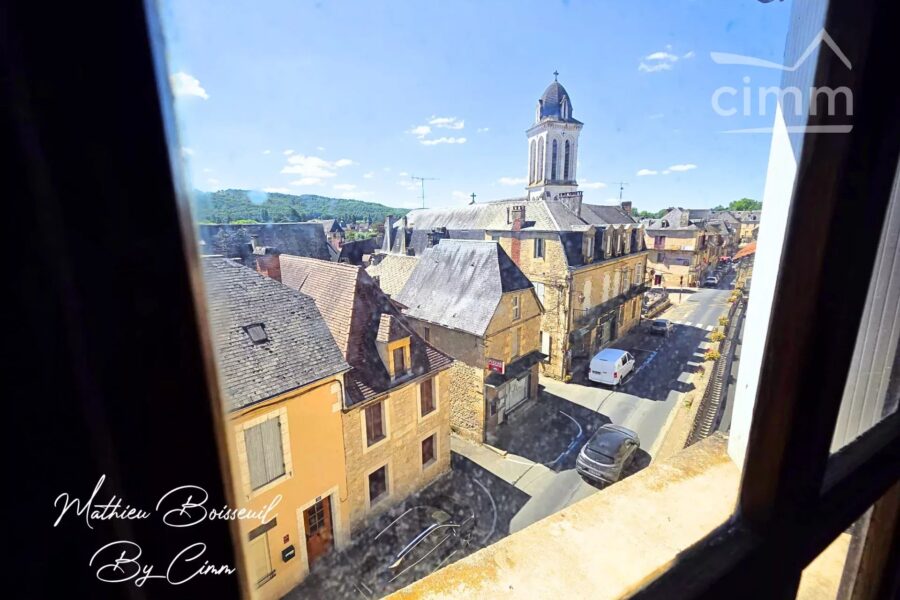 Maison à vendre à Montignac-lascaux — Vue sur la ville — photo 1
