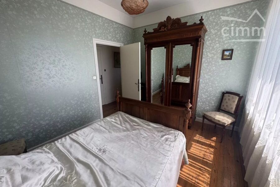 Maison à vendre à Thiolières — Vue montagne — photo 18