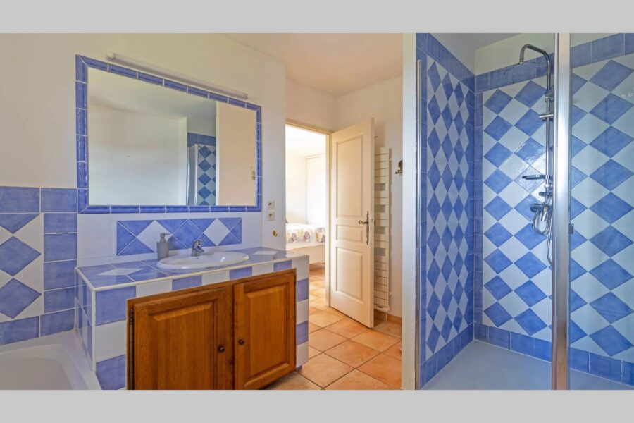 Maison à vendre à La garde-freinet — Vue montagne — photo 26