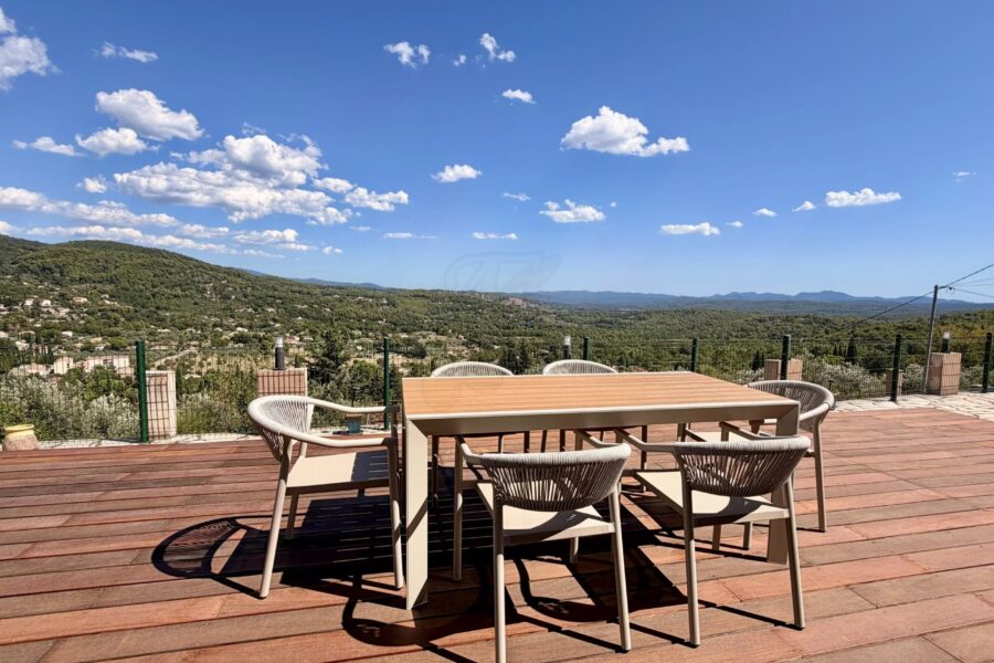 Maison à vendre à Seillans — Vue montagne — photo 1
