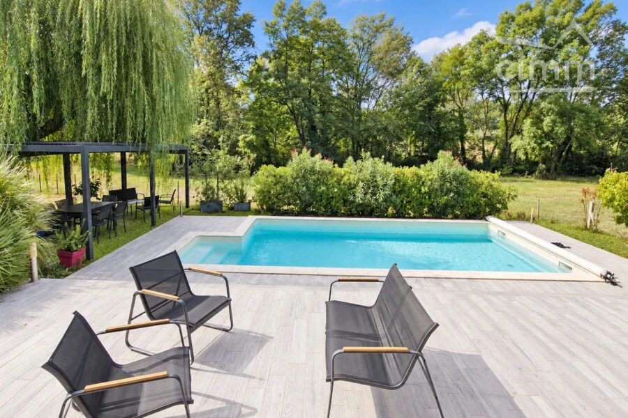 Maison à vendre à Montguyon — Vue parc & jardin — photo 12