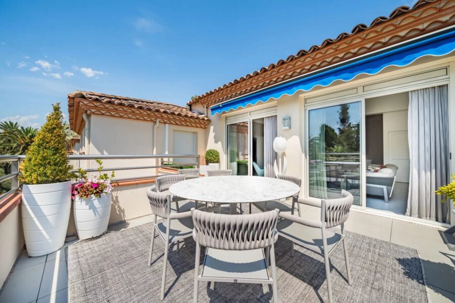 Appartement à vendre à Antibes — Vue parc & jardin — photo 3