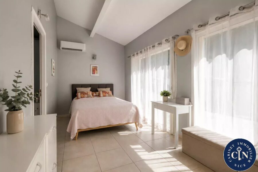 Maison à vendre à Contes — Vue montagne — photo 8