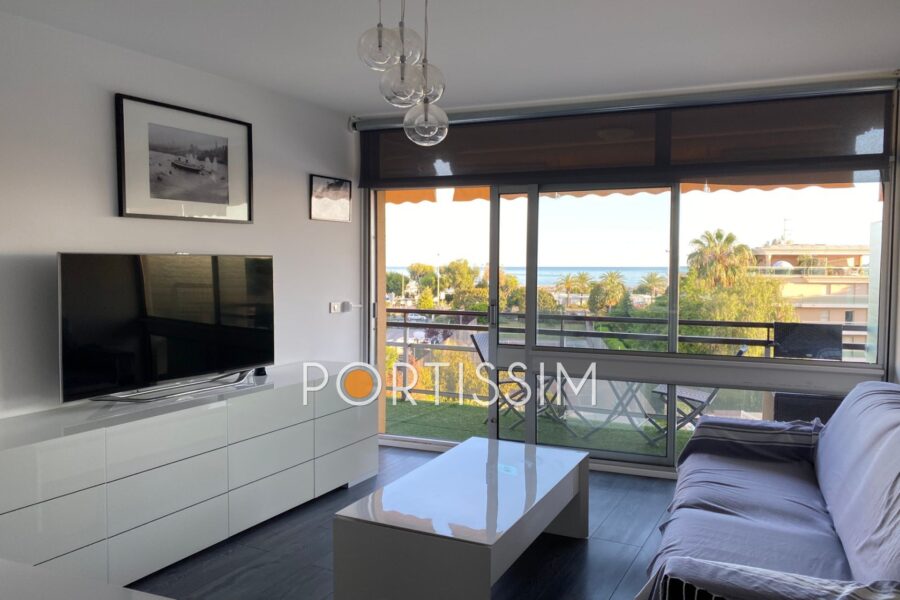 Appartement à vendre à Saint-laurent-du-var — Vue mer — photo 2
