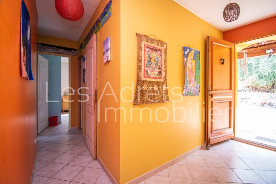 Maison à vendre à Les adrets-de-l&rsquo;estérel — Vue montagne — photo 12
