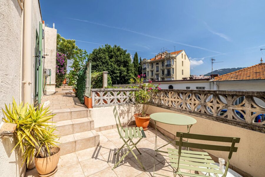 Maison à vendre à Nice — Vue montagne — photo 13