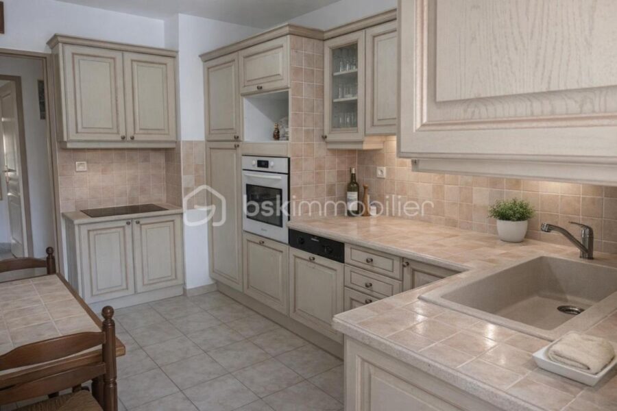 Appartement à vendre à Six fours les plages — Vue parc & jardin — photo 7
