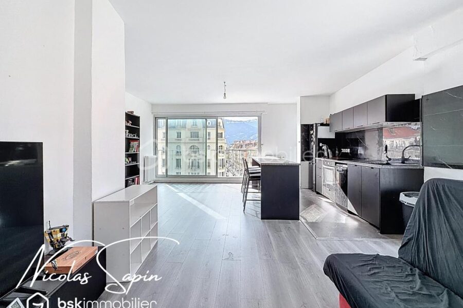 Appartement à vendre à Grenoble — Vue sur la ville — photo 6