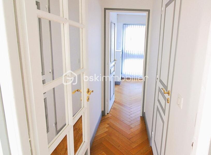Appartement à vendre à Paris 12e arrondissement — Vue sur la ville — photo 6