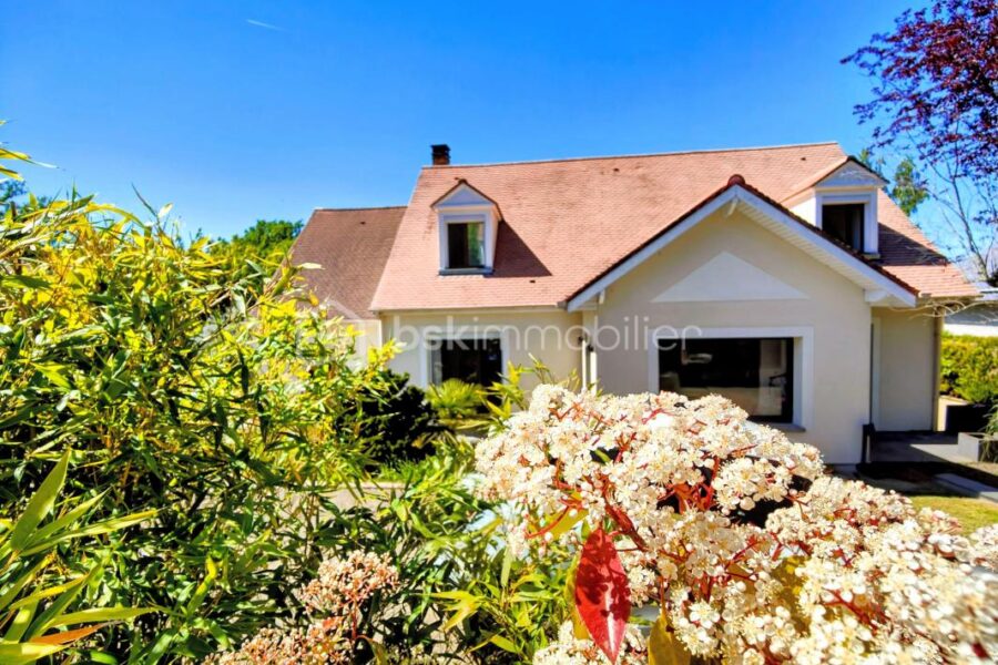 Maison à vendre à Jouars pontchartrain — Vue parc & jardin — photo 6