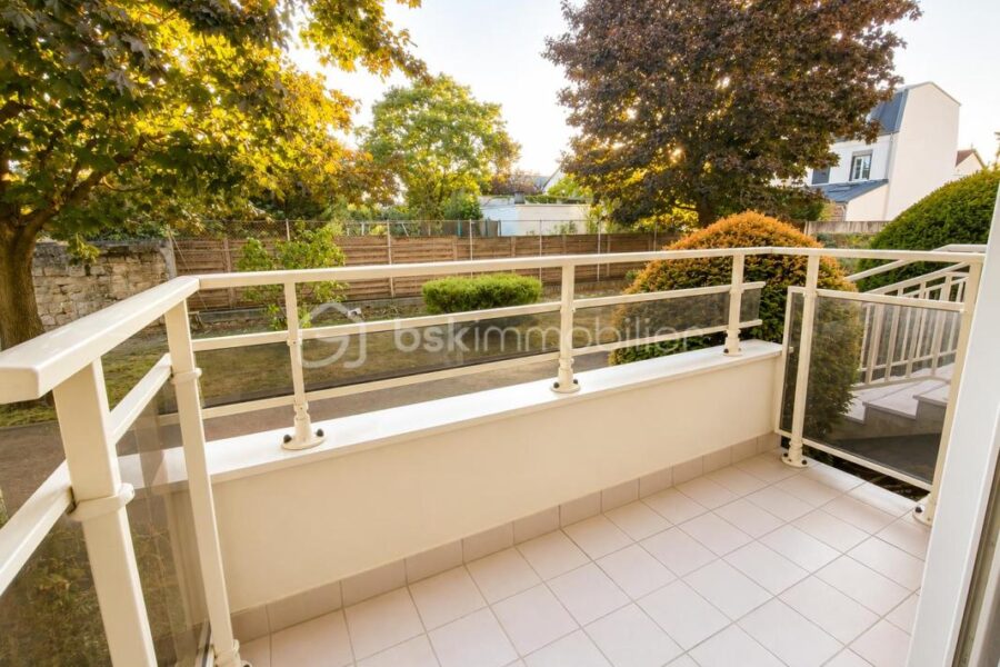 Appartement à vendre à Rueil malmaison — Vue parc & jardin — photo 1