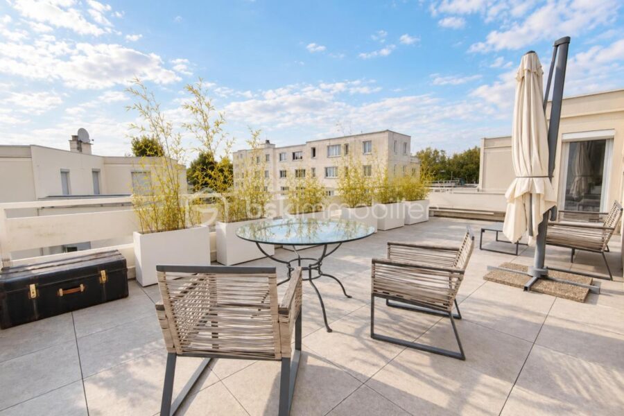 Appartement à vendre à Trappes — Vue sur la ville — photo 1