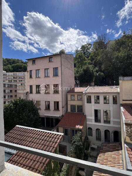 Appartement à vendre à Lyon 9e arrondissement — Vue sur la ville — photo 1