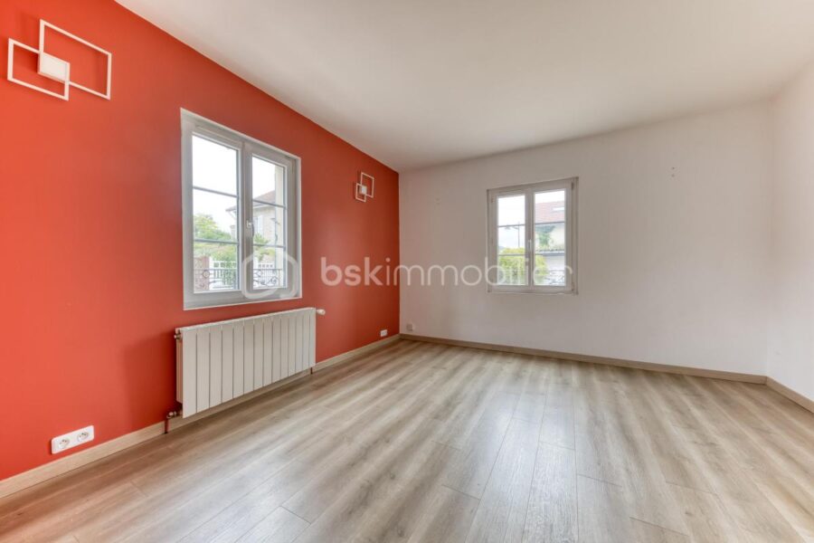 Maison à vendre à Noisiel — Vue dégagée — photo 7