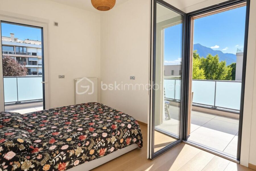 Appartement à vendre à Annecy — Vue montagne — photo 1