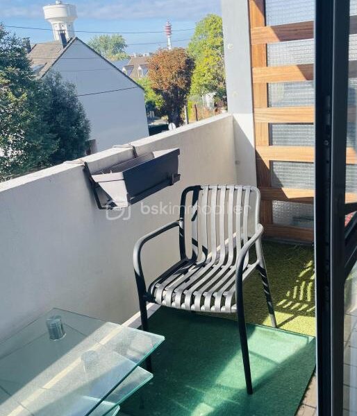 Appartement à vendre à Champigny sur marne — Vue sur la ville — photo 1