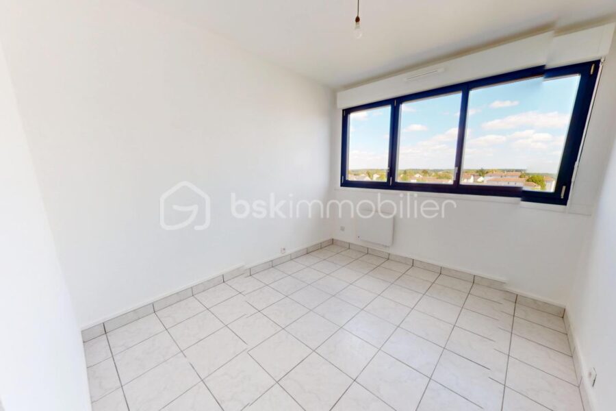 Appartement à louer à Montargis — Vue sur la ville — photo 6