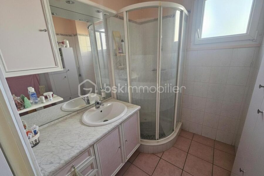Appartement à vendre à Saint etienne — Vue parc & jardin — photo 7