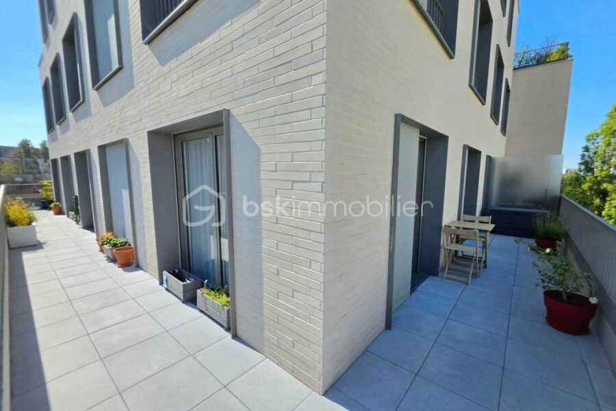 Appartement à vendre à Bobigny — Vue fleuve — photo 6