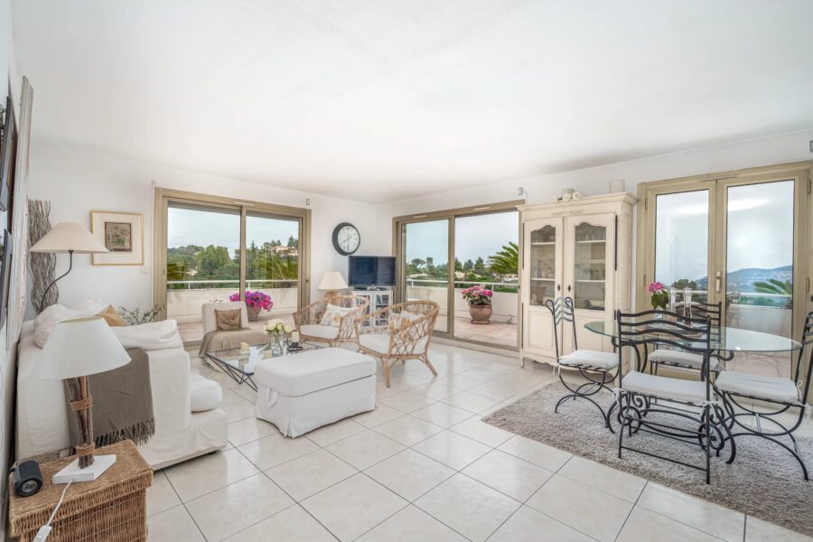 Appartement à vendre à Mandelieu-la-napoule — Vue mer — photo 4