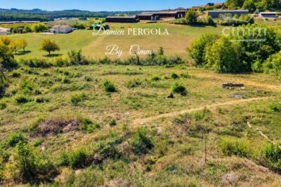Terrain à vendre à Les farges