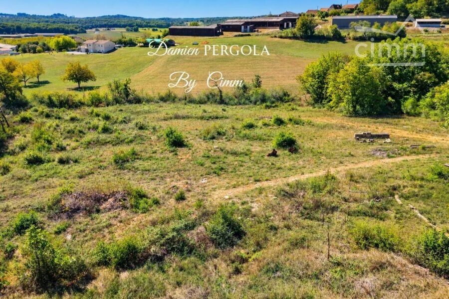 Terrain à vendre à Les farges — Vue dégagée — photo 1