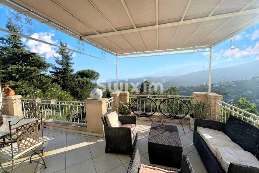 Maison à vendre à La croix-valmer — Vue mer — photo 1