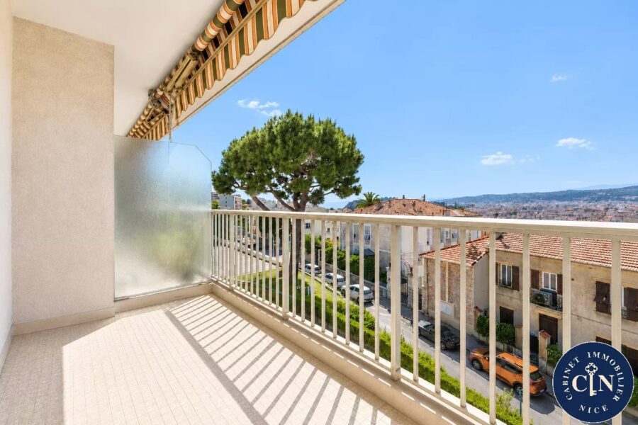 Appartement à vendre à Nice — Vue sur la ville — photo 1