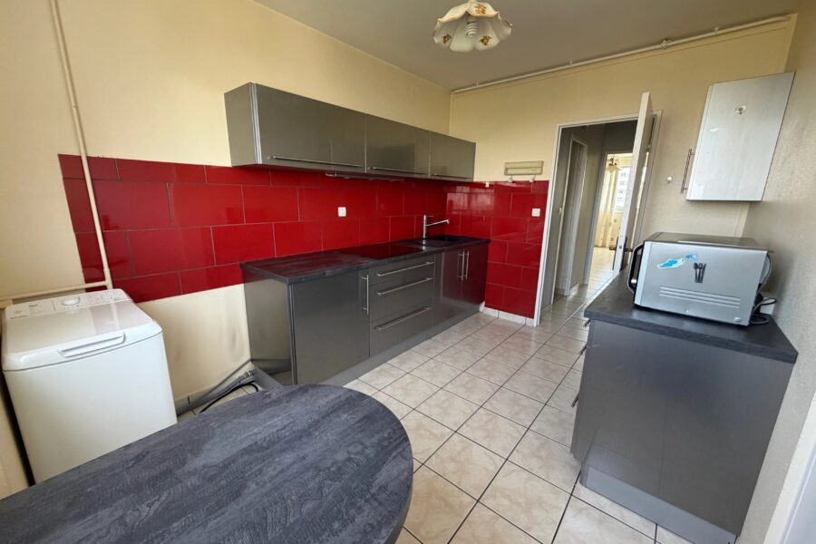 Appartement à vendre à Saint-Étienne — Vue sur la ville — photo 5