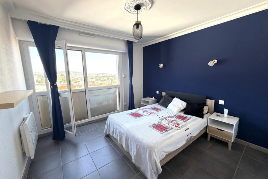 Appartement à vendre à Saint-Étienne — Vue sur la ville — photo 5