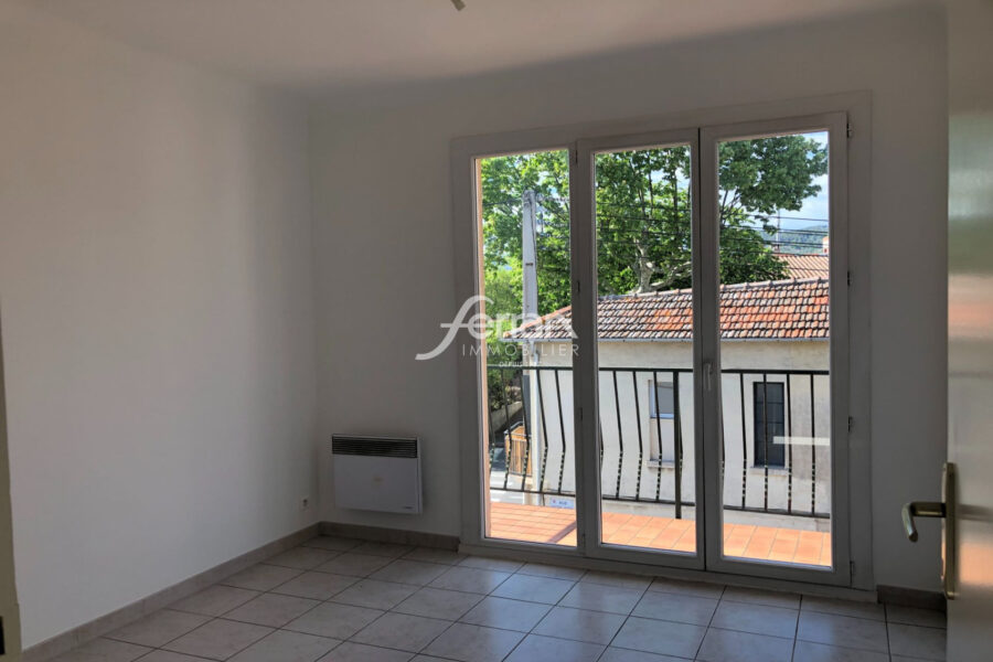 Appartement à louer à Draguignan — Vue sur la ville — photo 8