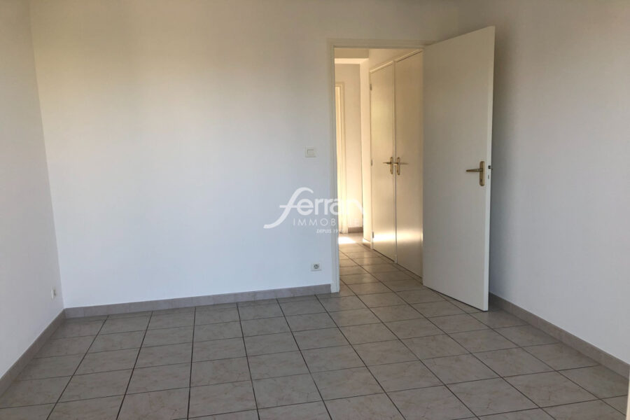 Appartement à louer à Draguignan — Vue sur la ville — photo 12
