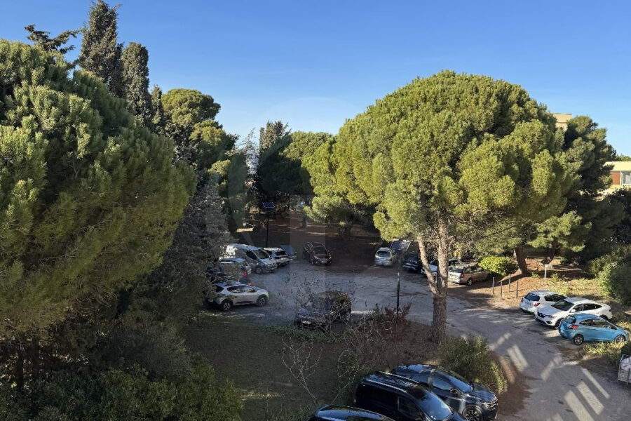 Appartement à vendre à Balaruc-les-bains — Vue parc & jardin — photo 2