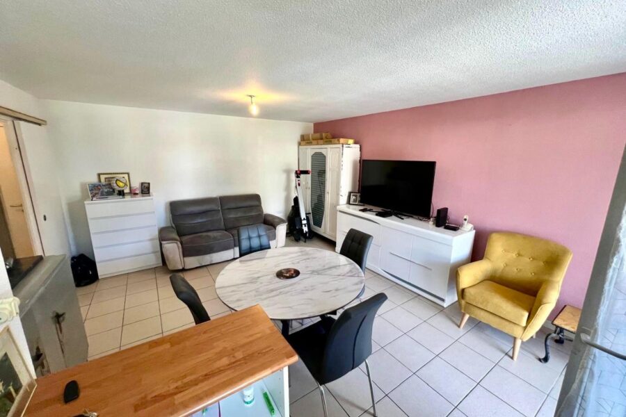 Appartement à vendre à Saint esteve — Vue parc & jardin — photo 5