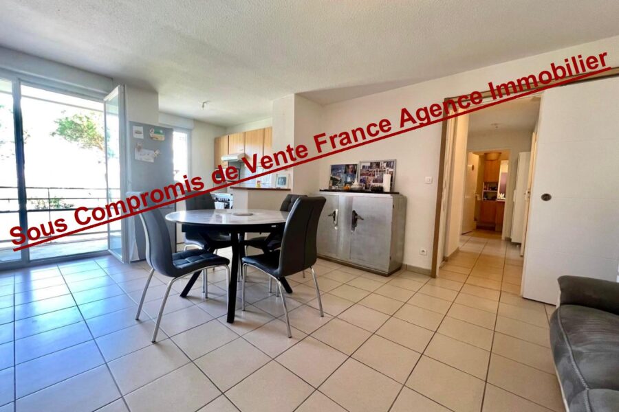 Appartement à vendre à Saint esteve — Vue parc & jardin — photo 2