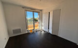 Appartement à vendre à Saint-laurent-du-var — Vue sur la ville — photo 7