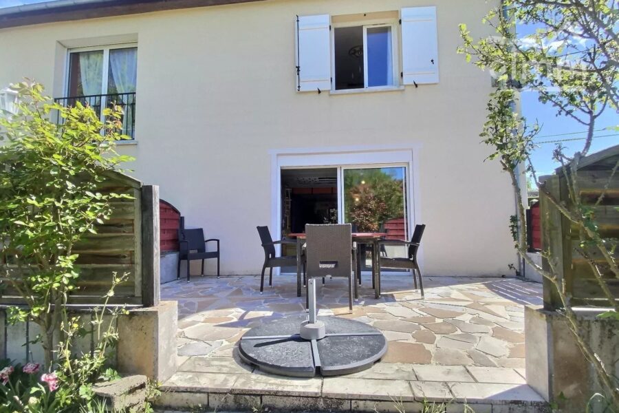 Maison à vendre à Veuzain-sur-loire — Vue nature — photo 4