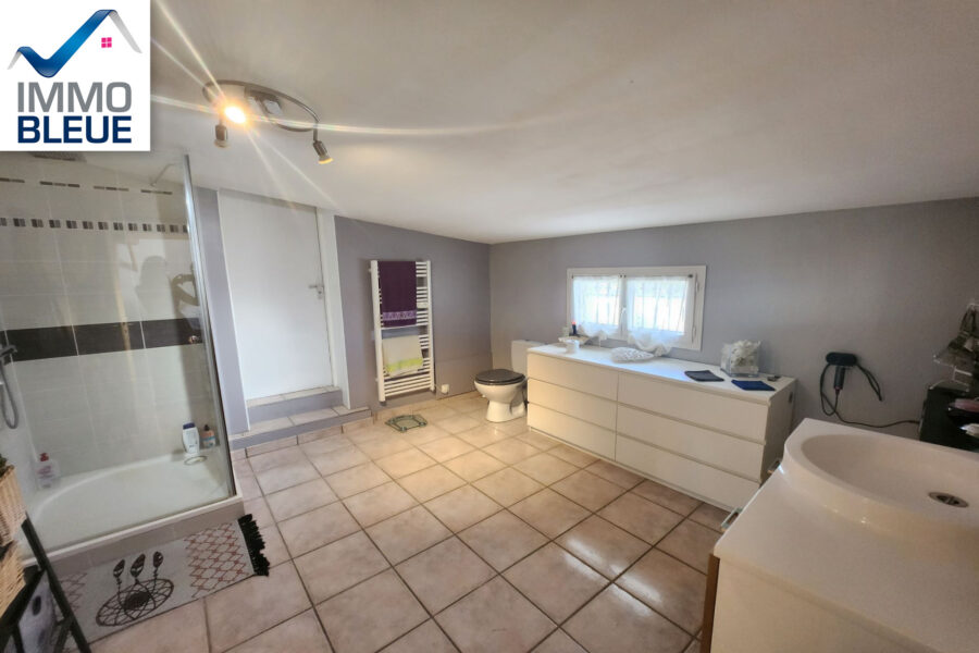 Maison à vendre à Martigues — Vue parc & jardin — photo 12