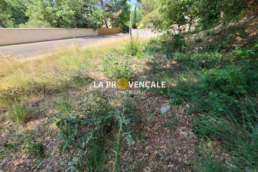 Terrain à vendre à Puyloubier — Vue dégagée — photo 12