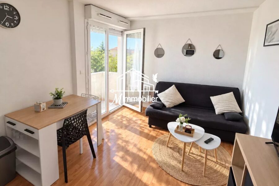 Appartement à louer à Saint-Pierre-la-Mer — Vue mer — photo 2