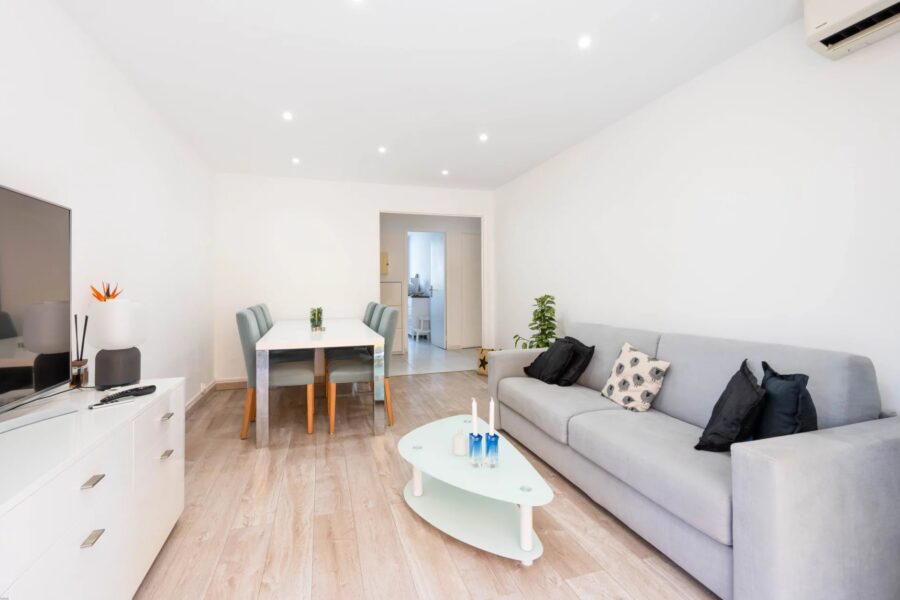 Appartement à vendre à Cagnes-sur-mer — Vue sur la ville — photo 4