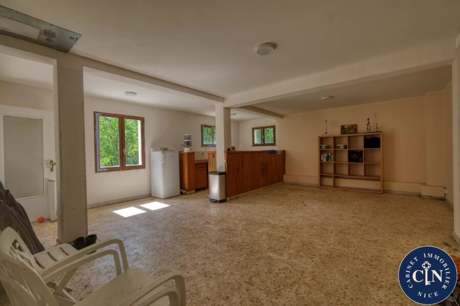 Maison à vendre à Annot — Vue montagne — photo 11