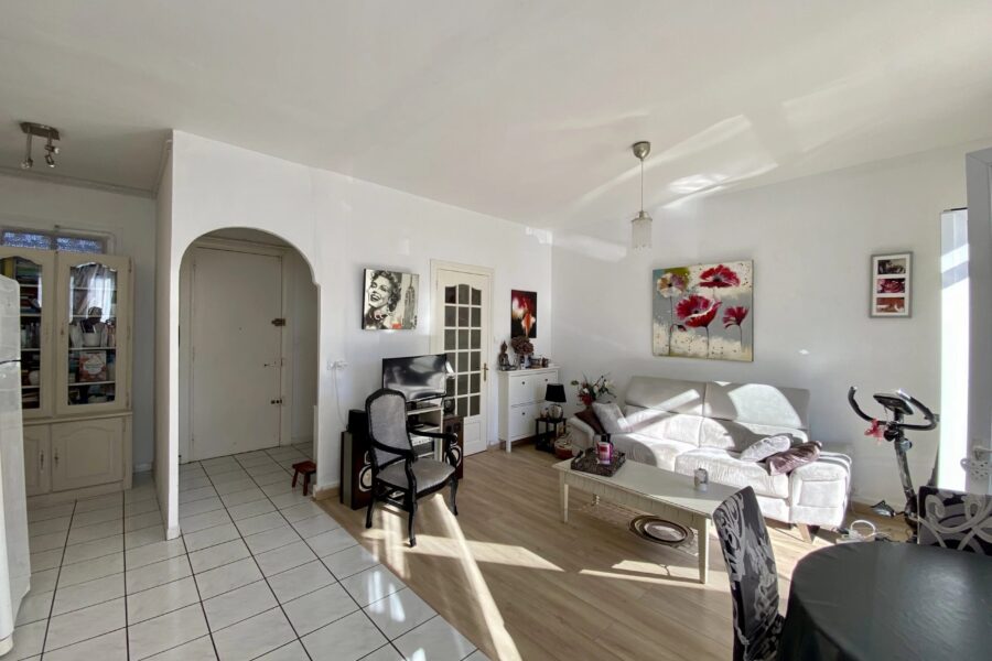Appartement à vendre à Saint-Étienne — Vue sur la ville — photo 5