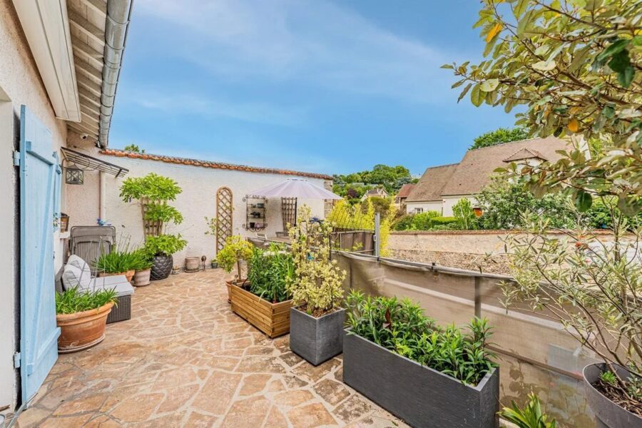 Maison à vendre à Marly-le-roi — Vue parc & jardin — photo 1