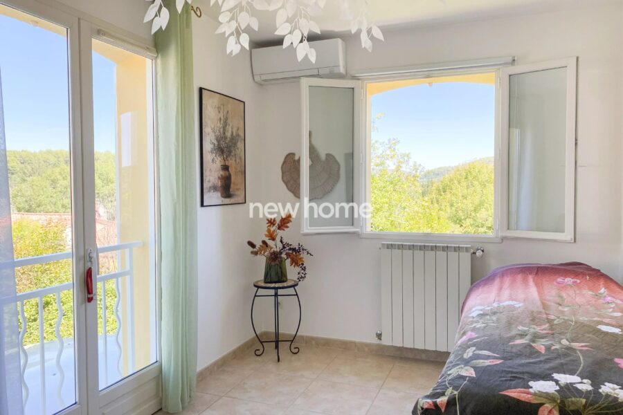 Maison à vendre à Salernes — Vue montagne — photo 26