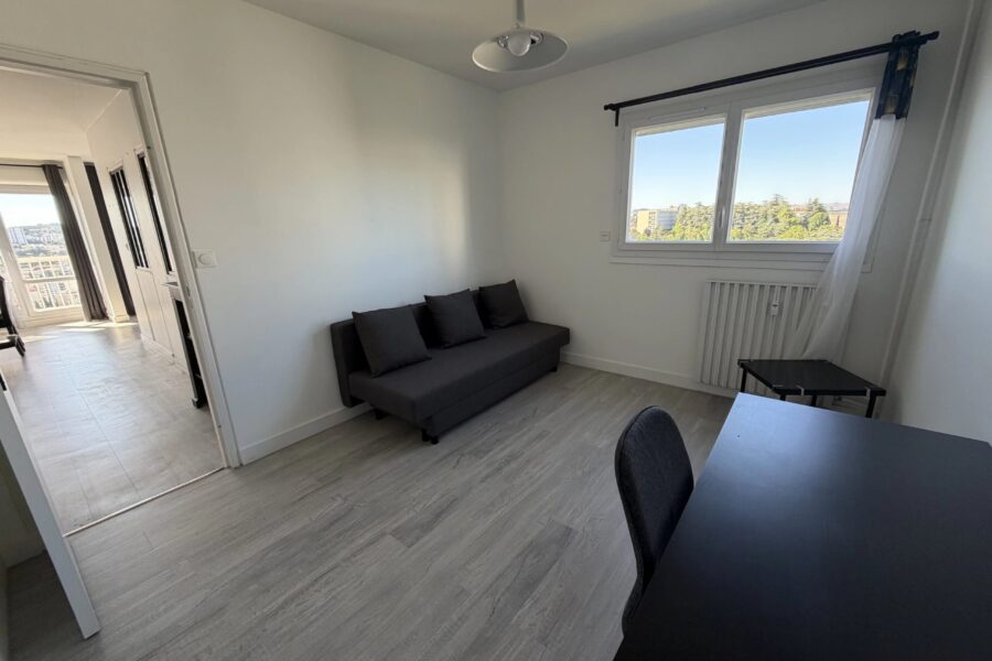 Appartement à vendre à Saint-Étienne — Vue montagne — photo 14
